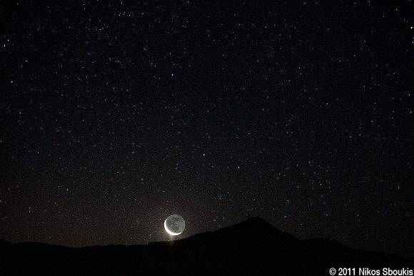 Ano Chora - Earthshine Moonrise